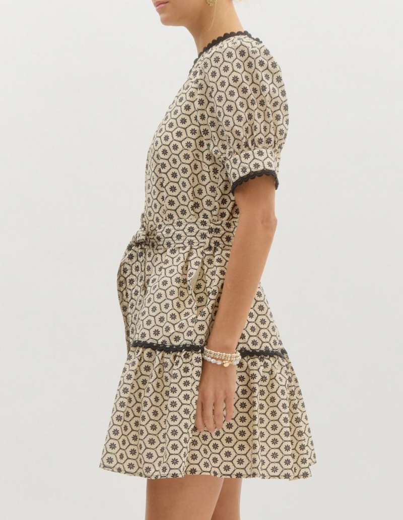 Printed Short Puff Sleeve Mini Pullover Dress Featuring Scallop Trim Accents