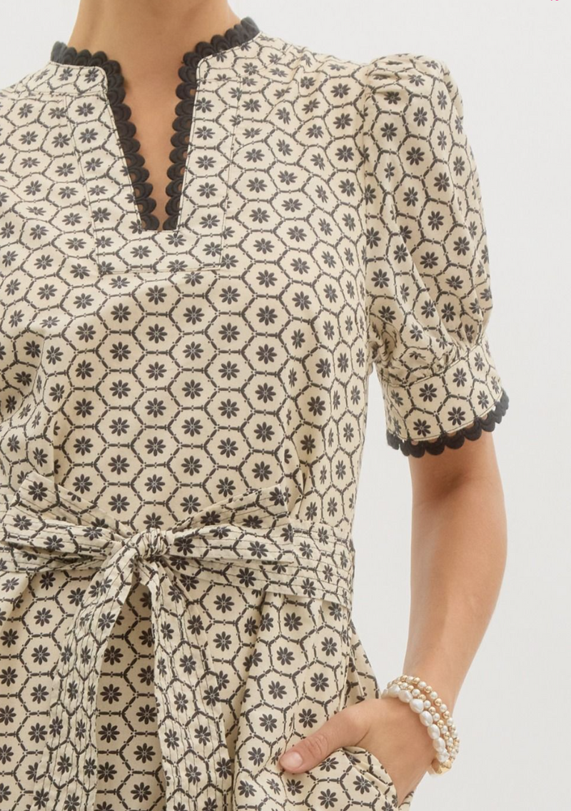 Printed Short Puff Sleeve Mini Pullover Dress Featuring Scallop Trim Accents