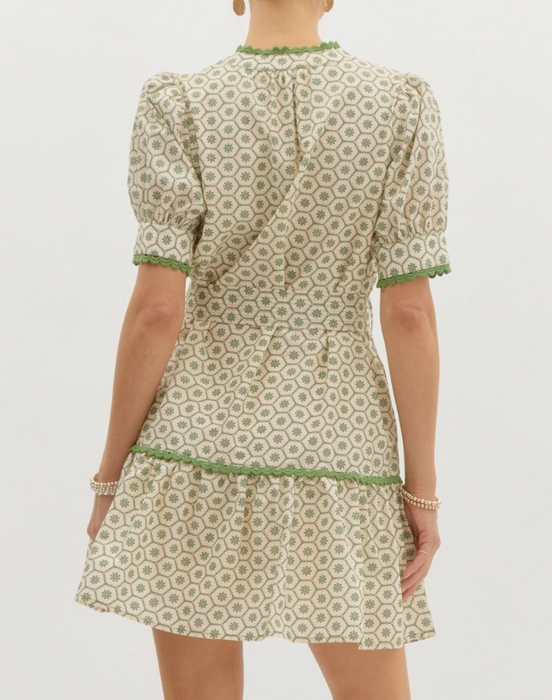 Green Printed Short Puff Sleeve Mini Pullover Dress Featuring Scallop Trim Accents