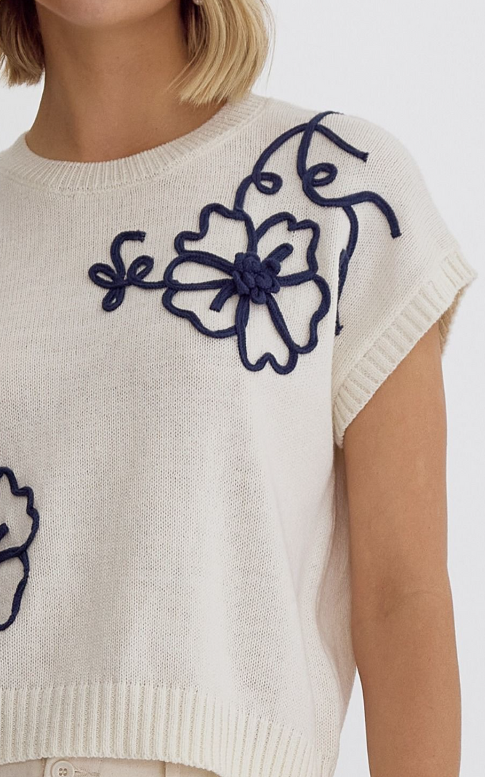 Short Sleeve White Knit Top with Navy Floral Embroidery