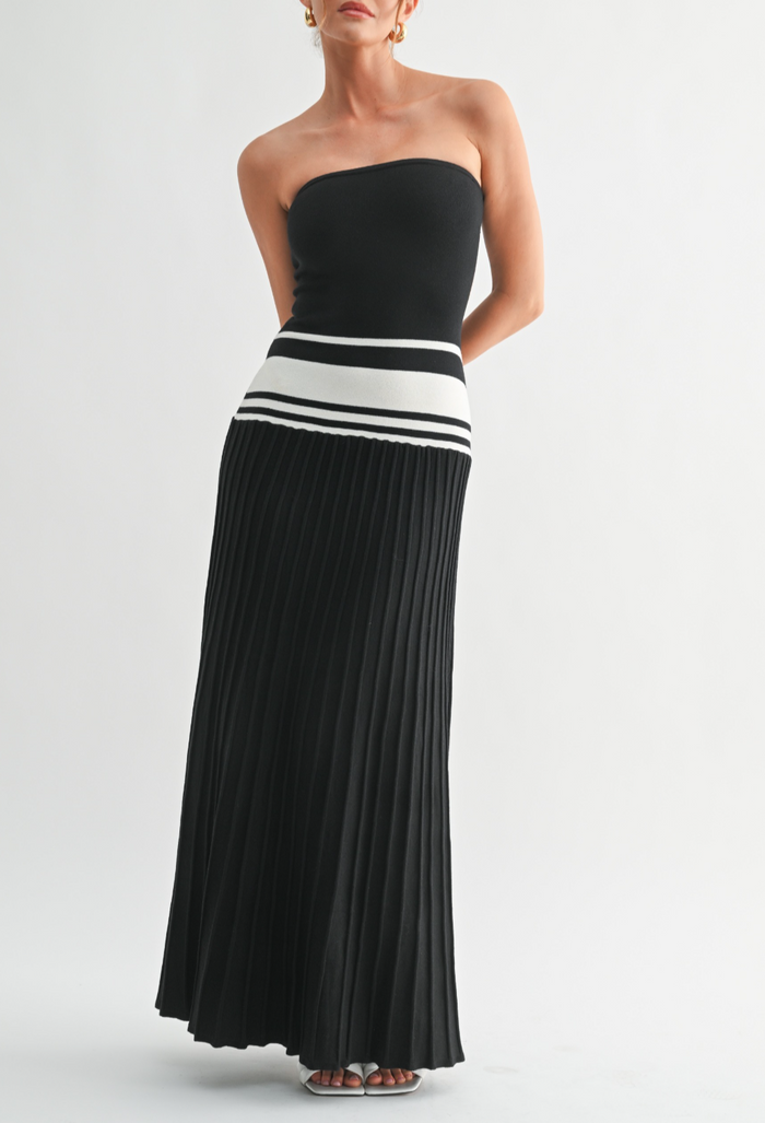 Sculpted Pleat Knit Maxi Dress