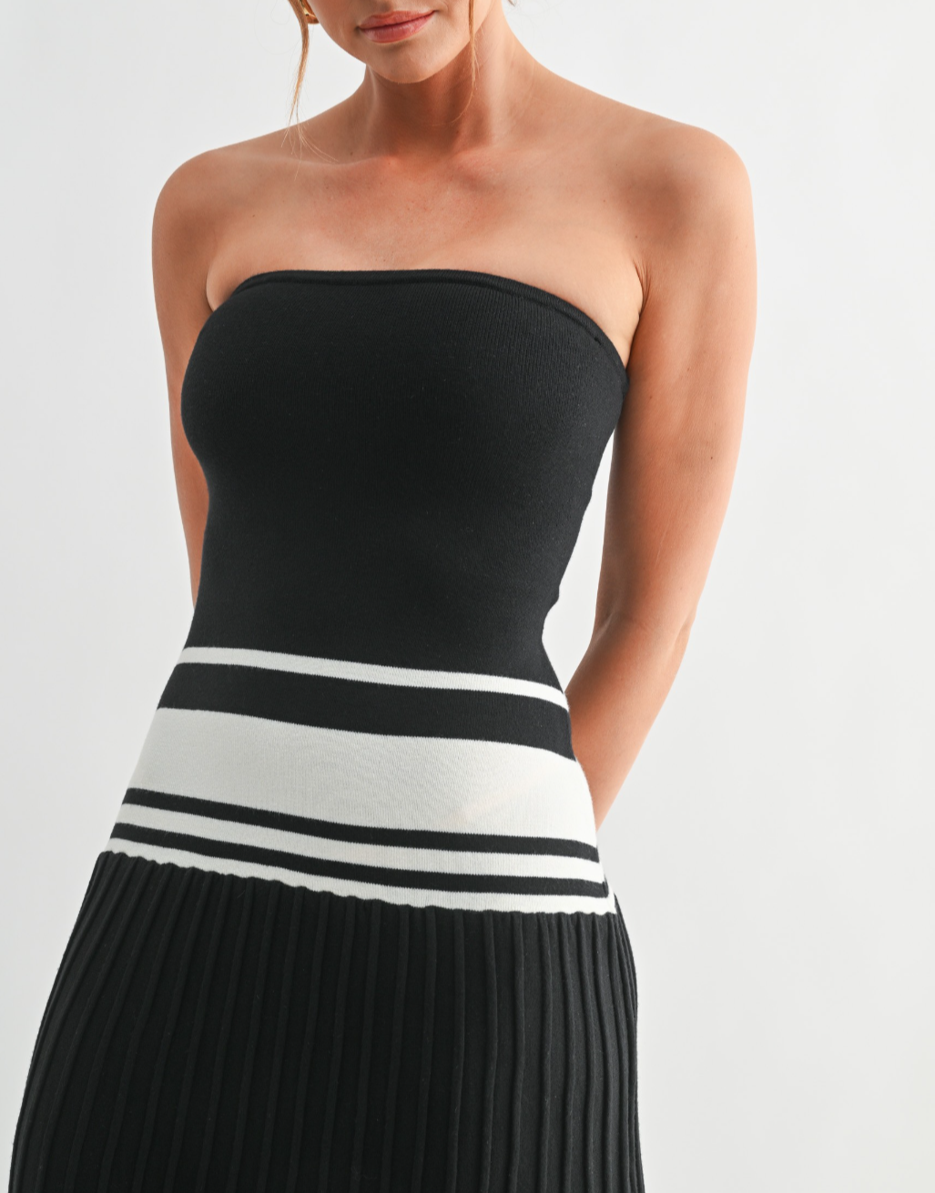 Sculpted Pleat Knit Maxi Dress