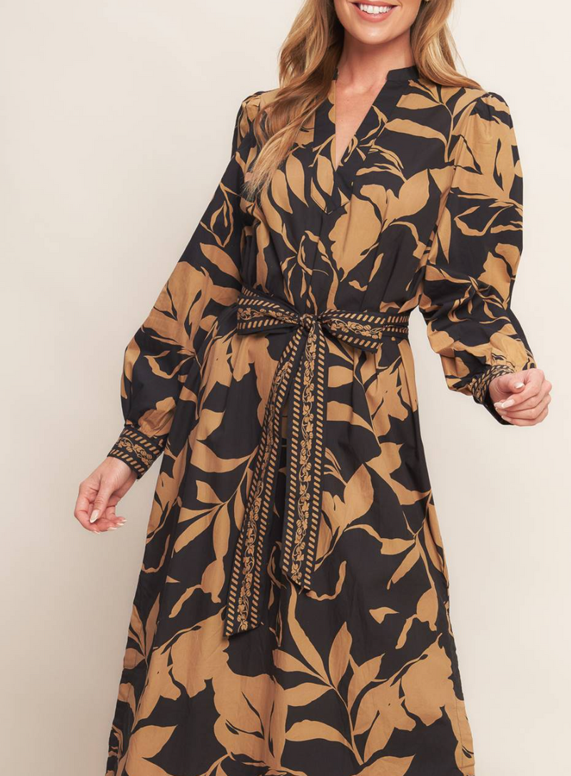 Floral Printed Midi Dress Medium / Black Floral Printed Midi Dress Medium / Black