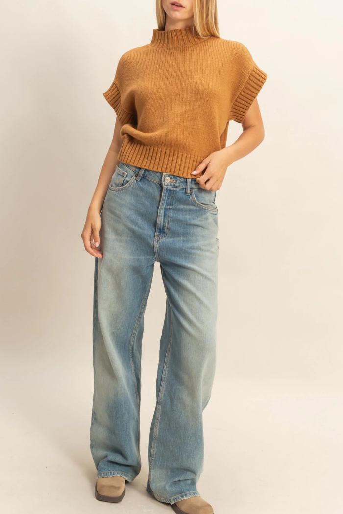 Short Sleeve Mock Neck Sweater