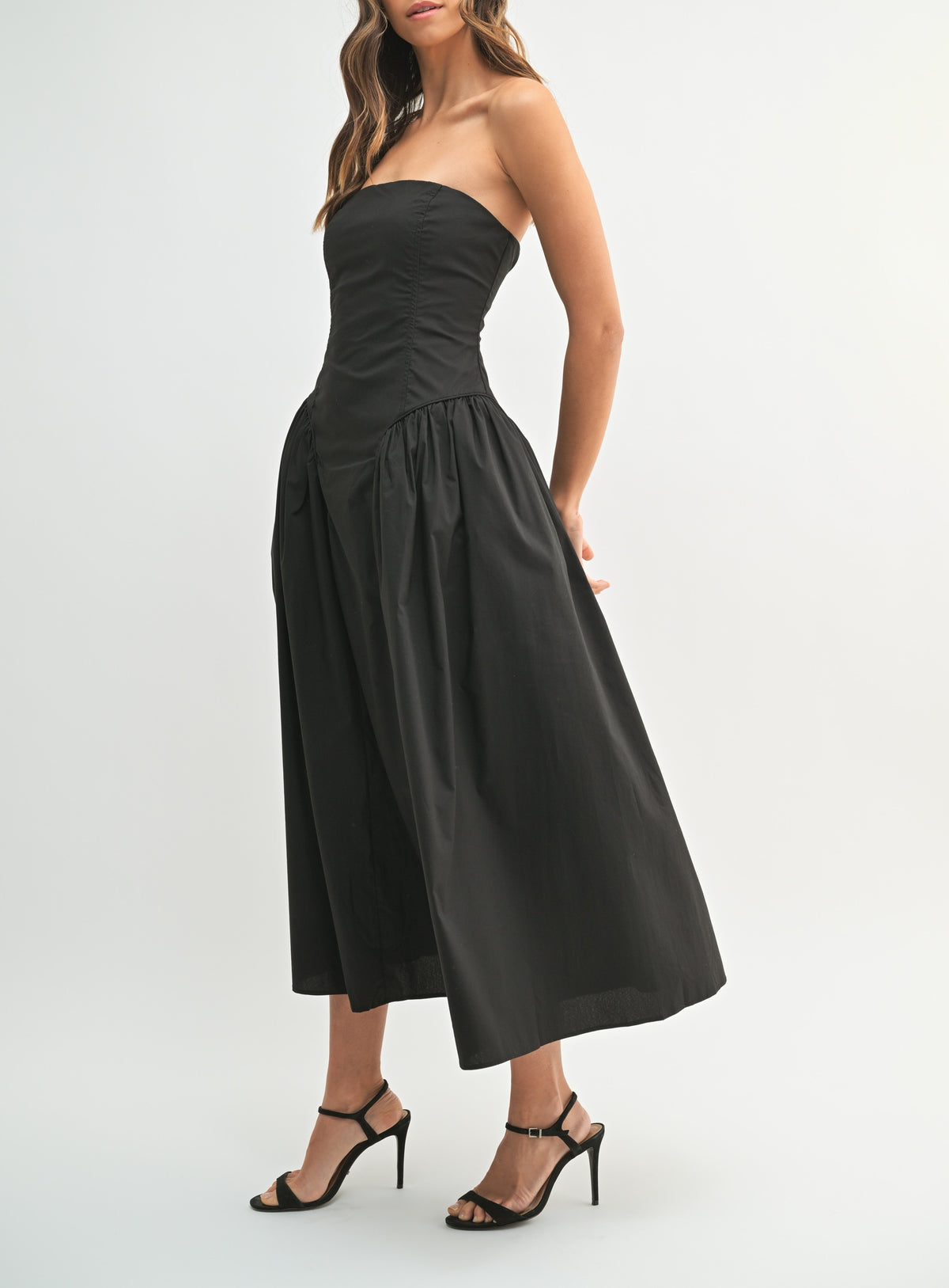 Strapless Fit and Flare Midi Dress Medium / Black Strapless Fit and Flare Midi Dress Medium / Black