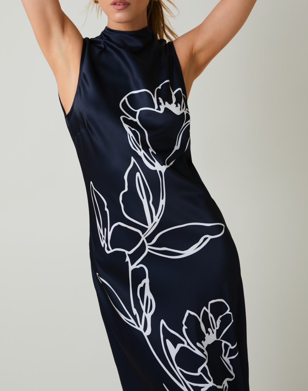 High-Neck Sleeveless Floral Print Midi Dress Large / Navy High-Neck Sleeveless Floral Print Midi Dress Large / Navy